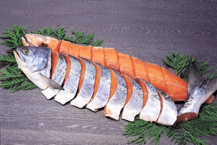 特上新巻鮭姿切身1本・1.8〜2.0kg